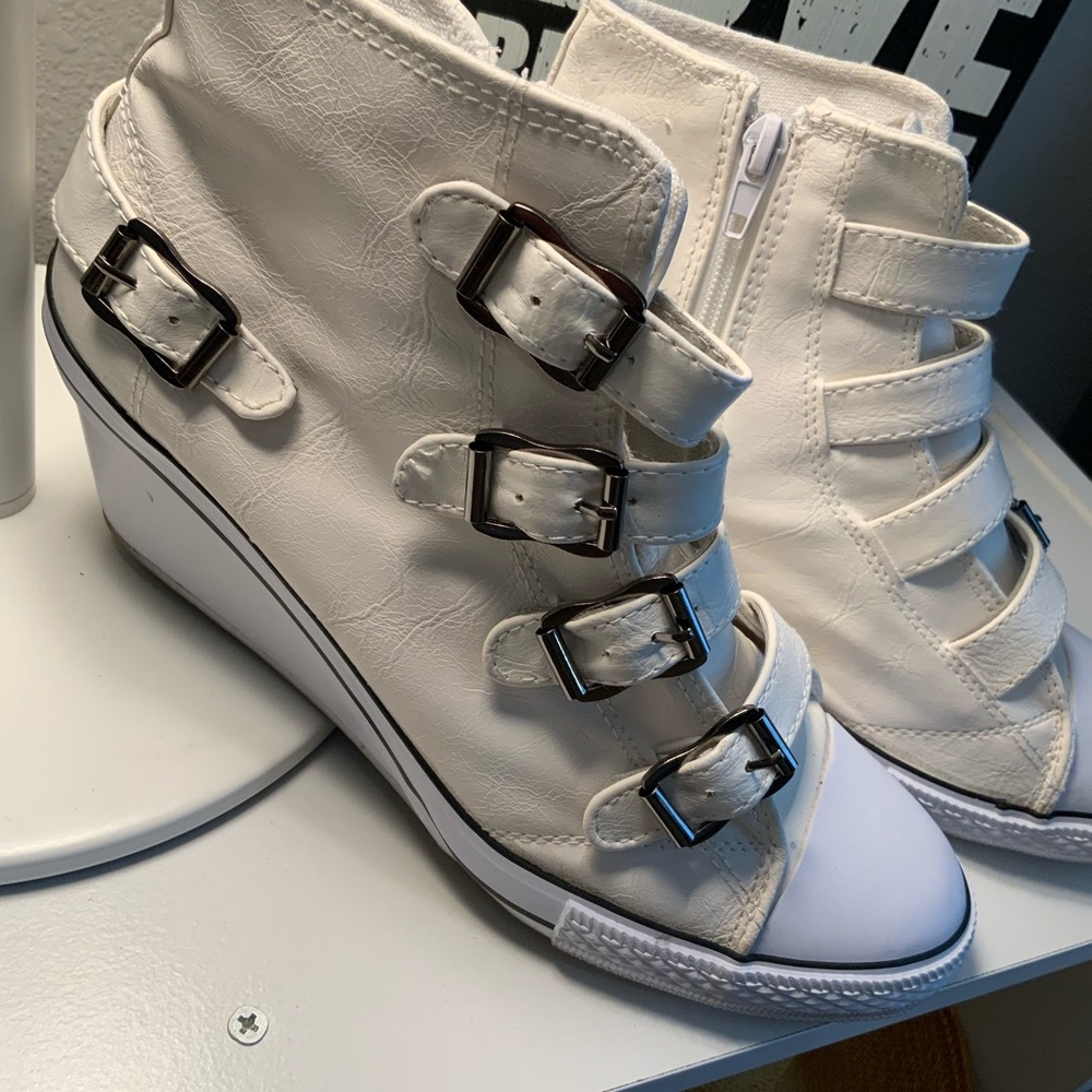 Bucco off white sneaker wedge booties, size 9 - Picture 2 of 6